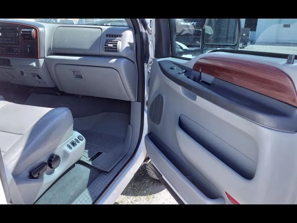 2005 Ford Super Duty F-350 SRW Harley-Davidson Pickup 4D 6 3/4 ft - 22989162 - 21