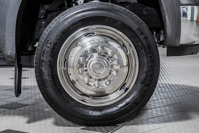 2005 Ford Super Duty F-450 DRW Reg Cab 189" WB 108" CA XL - 15194210 - 17