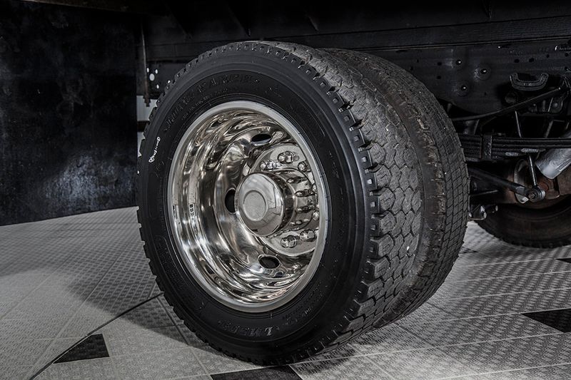 2005 Ford Super Duty F-450 DRW Reg Cab 189" WB 108" CA XL - 15194210 - 18