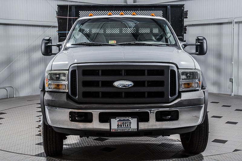 2005 Ford Super Duty F-450 DRW Reg Cab 189" WB 108" CA XL - 15194210 - 1