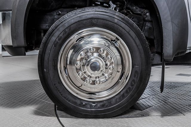 2005 Ford Super Duty F-450 DRW Reg Cab 189" WB 108" CA XL - 15194210 - 21