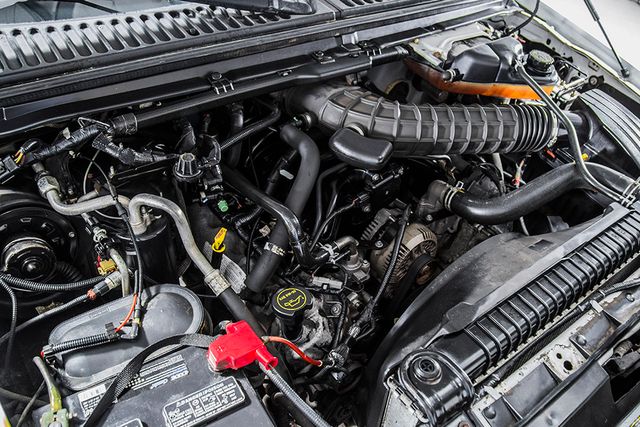 2005 Ford Super Duty F-450 DRW Reg Cab 189" WB 108" CA XL - 15194210 - 22