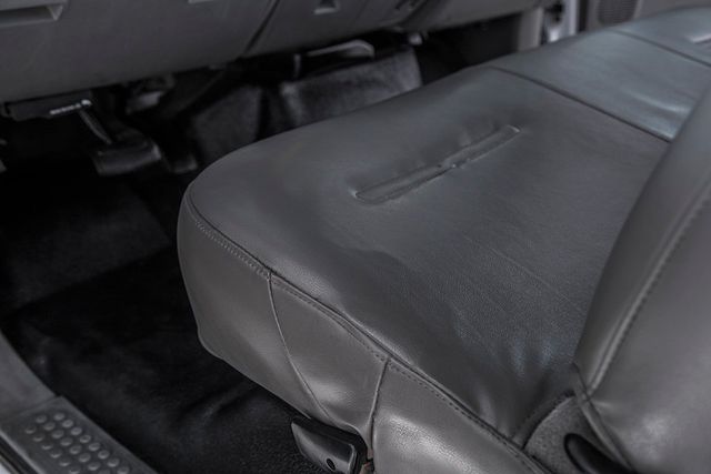 2005 Ford Super Duty F-450 DRW Reg Cab 189" WB 108" CA XL - 15194210 - 32