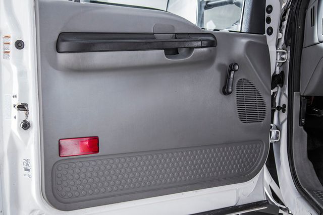 2005 Ford Super Duty F-450 DRW Reg Cab 189" WB 108" CA XL - 15194210 - 33
