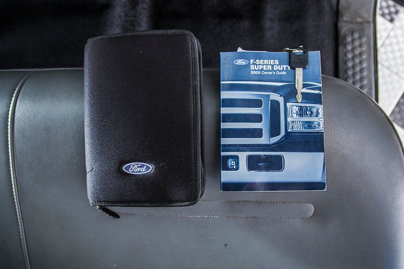 2005 Ford Super Duty F-450 DRW Reg Cab 189" WB 108" CA XL - 15194210 - 36