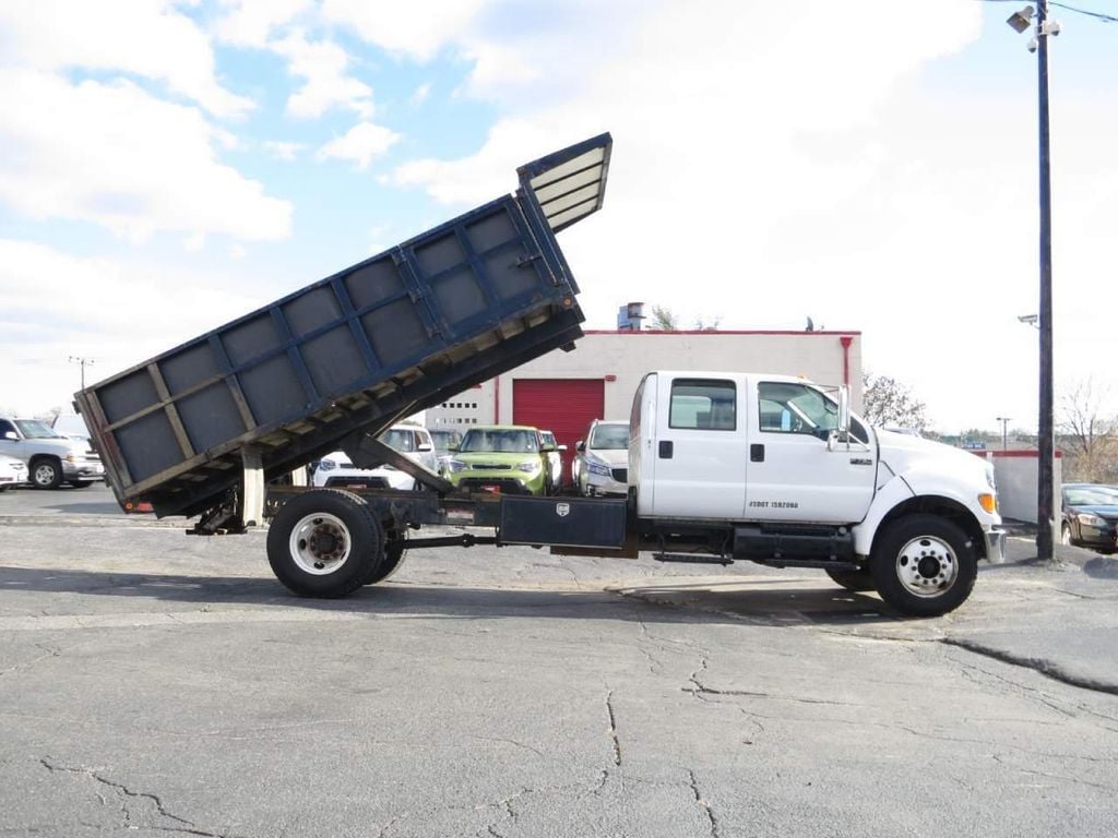 2005 Ford Super Duty F-750 DUMP - 12987753 - 0