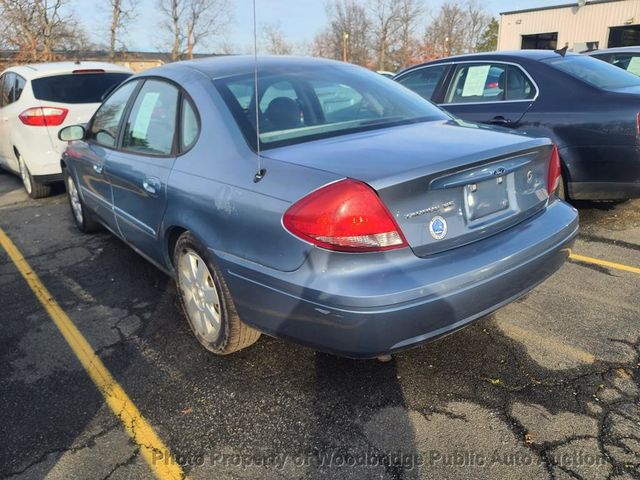 2005 Ford Taurus 4dr Sedan SE - 22727749 - 1