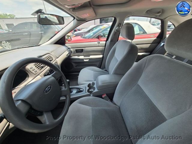 2005 Ford Taurus 4dr Sedan SE - 23040752 - 9