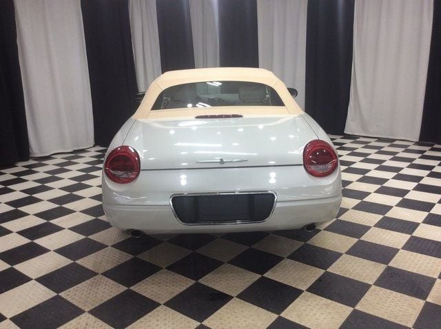 2005 Ford Thunderbird 2dr Convertible 50th Anniversary - 22660787 - 4