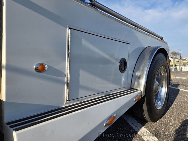 2005 Freightliner Sport Chassis 4X2 4dr Crew Cab - 22943738 - 16