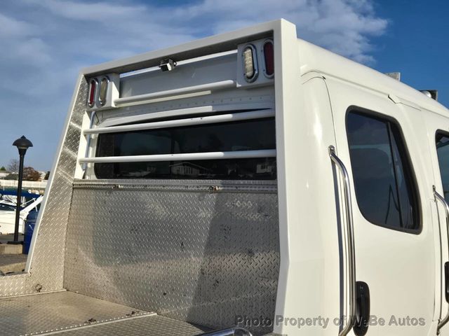 2005 Freightliner Sport Chassis 4X2 4dr Crew Cab - 22943738 - 25