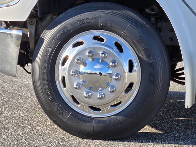 2005 Freightliner Sport Chassis 4X2 4dr Crew Cab - 22943738 - 5