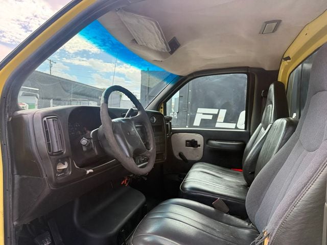 2005 GMC C5500 Chipper Dump Truck  - 23028970 - 10