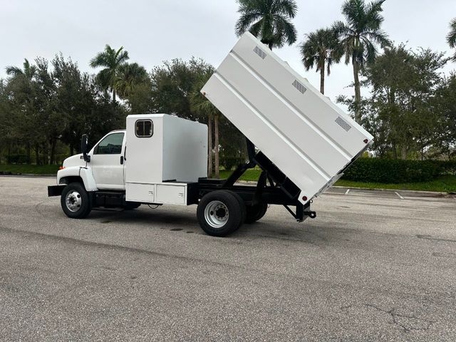 2005 GMC C6500 Chipper Dump Truck *NO CDL REQUIRED*  - 21916640 - 10