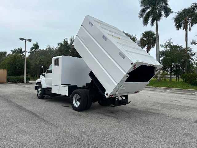 2005 GMC C6500 Chipper Dump Truck *NO CDL REQUIRED*  - 21916640 - 12