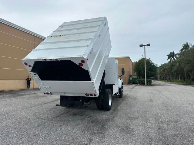2005 GMC C6500 Chipper Dump Truck *NO CDL REQUIRED*  - 21916640 - 17