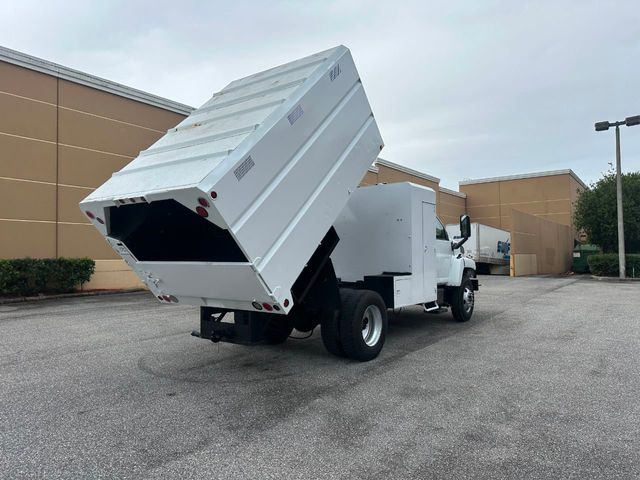 2005 GMC C6500 Chipper Dump Truck *NO CDL REQUIRED*  - 21916640 - 18