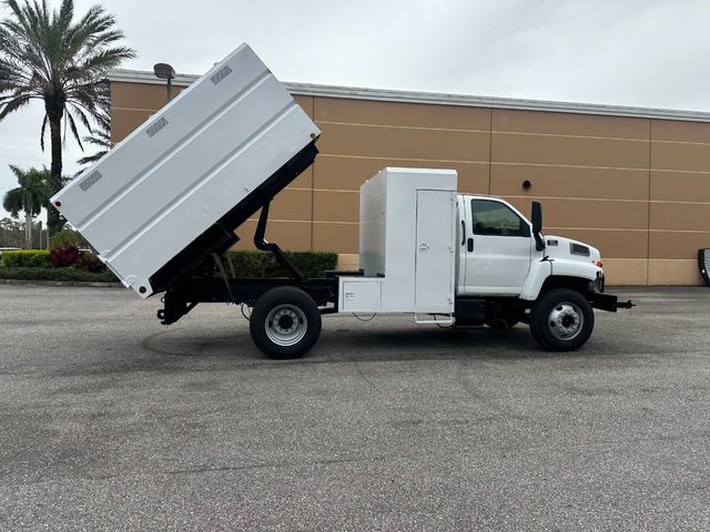 2005 GMC C6500 Chipper Dump Truck *NO CDL REQUIRED*  - 21916640 - 22
