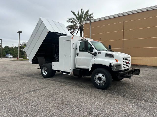 2005 GMC C6500 Chipper Dump Truck *NO CDL REQUIRED*  - 21916640 - 26