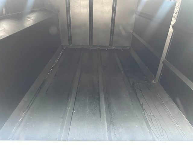 2005 GMC C6500 Chipper Dump Truck *NO CDL REQUIRED*  - 21916640 - 33