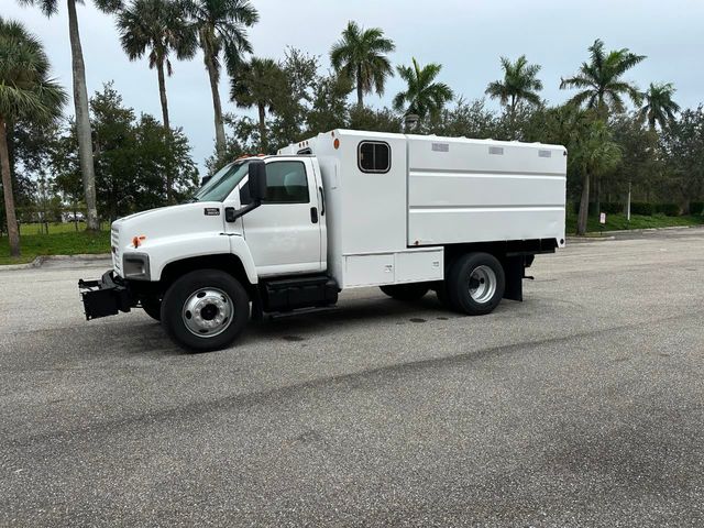 2005 GMC C6500 Chipper Dump Truck *NO CDL REQUIRED*  - 21916640 - 39