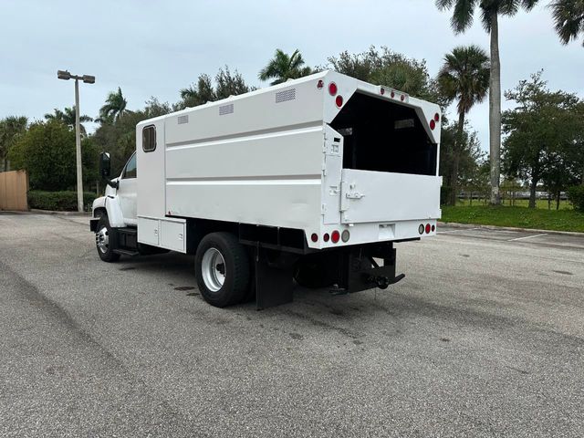 2005 GMC C6500 Chipper Dump Truck *NO CDL REQUIRED*  - 21916640 - 46