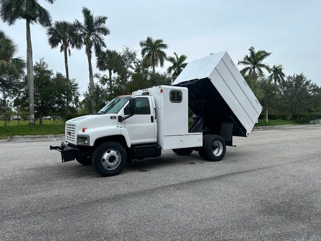 2005 GMC C6500 Chipper Dump Truck *NO CDL REQUIRED*  - 21916640 - 4
