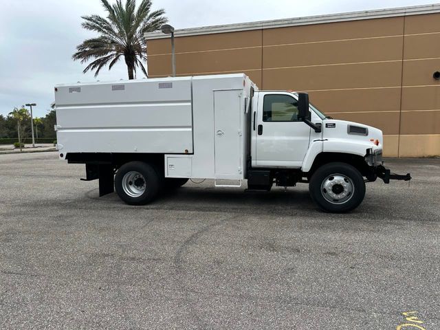 2005 GMC C6500 Chipper Dump Truck *NO CDL REQUIRED*  - 21916640 - 55