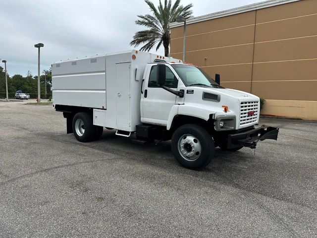 2005 GMC C6500 Chipper Dump Truck *NO CDL REQUIRED*  - 21916640 - 57
