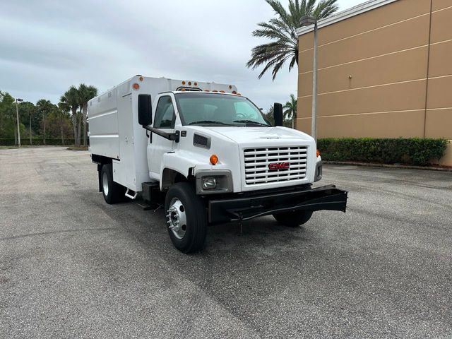 2005 GMC C6500 Chipper Dump Truck *NO CDL REQUIRED*  - 21916640 - 58