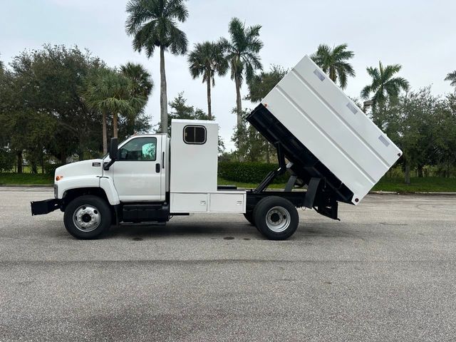 2005 GMC C6500 Chipper Dump Truck *NO CDL REQUIRED*  - 21916640 - 7