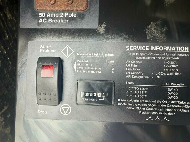 2005 GMC C6500 CREW CAB SERVICE UTILITY BOX WITH GENERATOR LOW MILEAGE OTHERS IN STOCK - 22776393 - 31