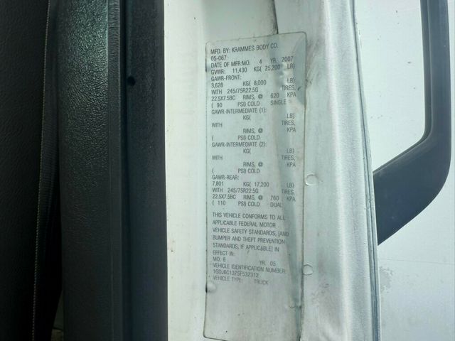 2005 GMC C6500 CREW CAB SERVICE UTILITY BOX WITH GENERATOR LOW MILEAGE OTHERS IN STOCK - 22776393 - 36