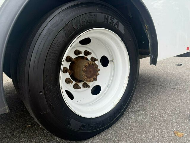 2005 GMC C6500 CREW CAB SERVICE UTILITY BOX WITH GENERATOR LOW MILEAGE OTHERS IN STOCK - 22776393 - 43