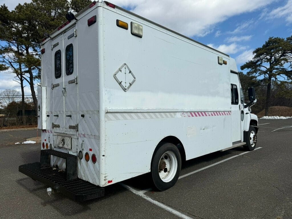 2005 GMC C6500 CREW CAB SERVICE UTILITY BOX WITH GENERATOR LOW MILEAGE OTHERS IN STOCK - 22776393 - 4