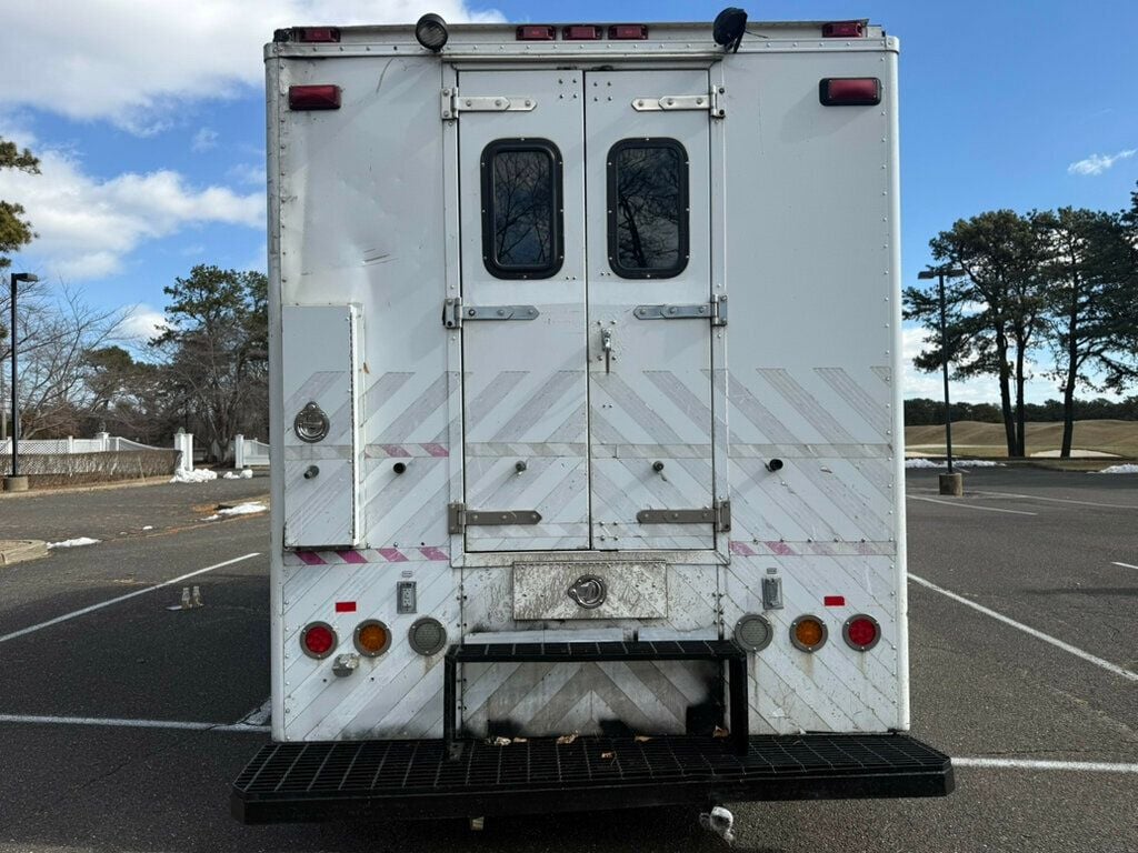 2005 GMC C6500 CREW CAB SERVICE UTILITY BOX WITH GENERATOR LOW MILEAGE OTHERS IN STOCK - 22776393 - 5