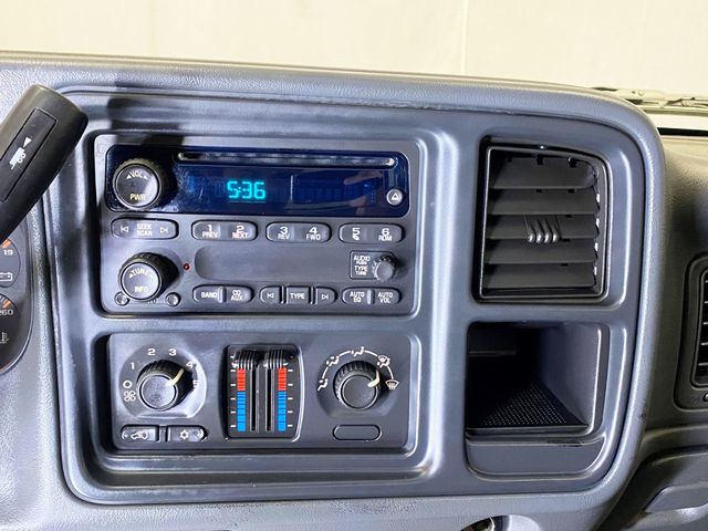 2005 GMC Sierra 1500 Reg Cab 119.0" WB 4WD - 22974392 - 25