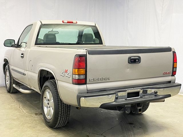 2005 GMC Sierra 1500 Reg Cab 119.0" WB 4WD - 22974392 - 2