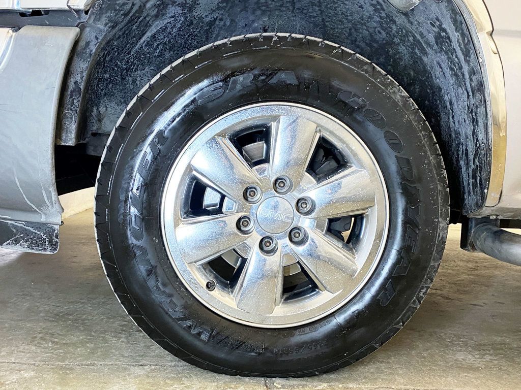 2005 GMC Sierra 1500 Reg Cab 119.0" WB 4WD - 22974392 - 38