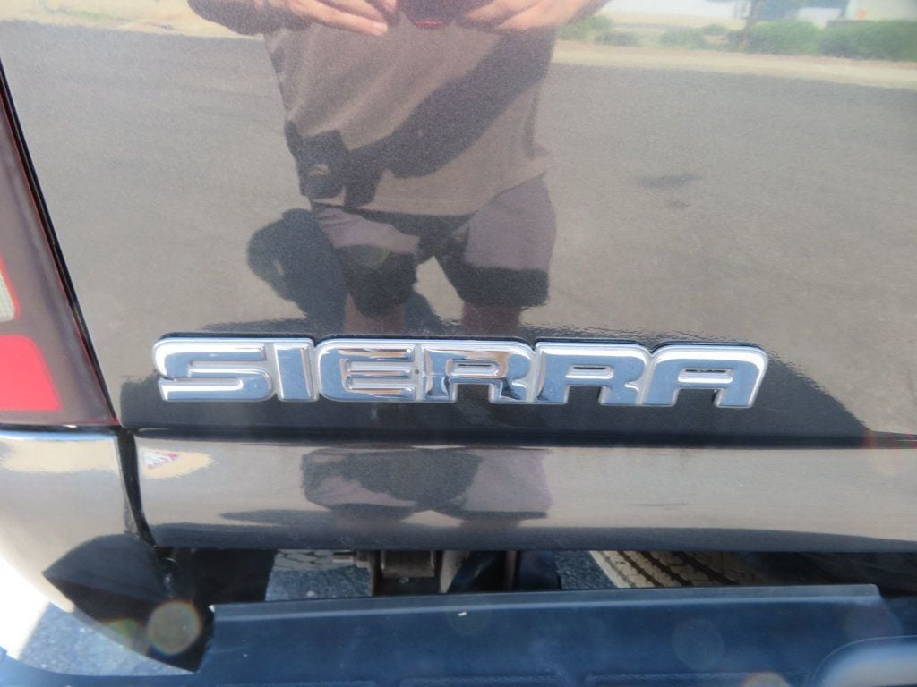 2005 GMC Sierra 2500HD EXTRA CLEAN 4X4 DURAMAX DIESEL EXTENDED CAB 3OWNER 4X4 - 22932730 - 14