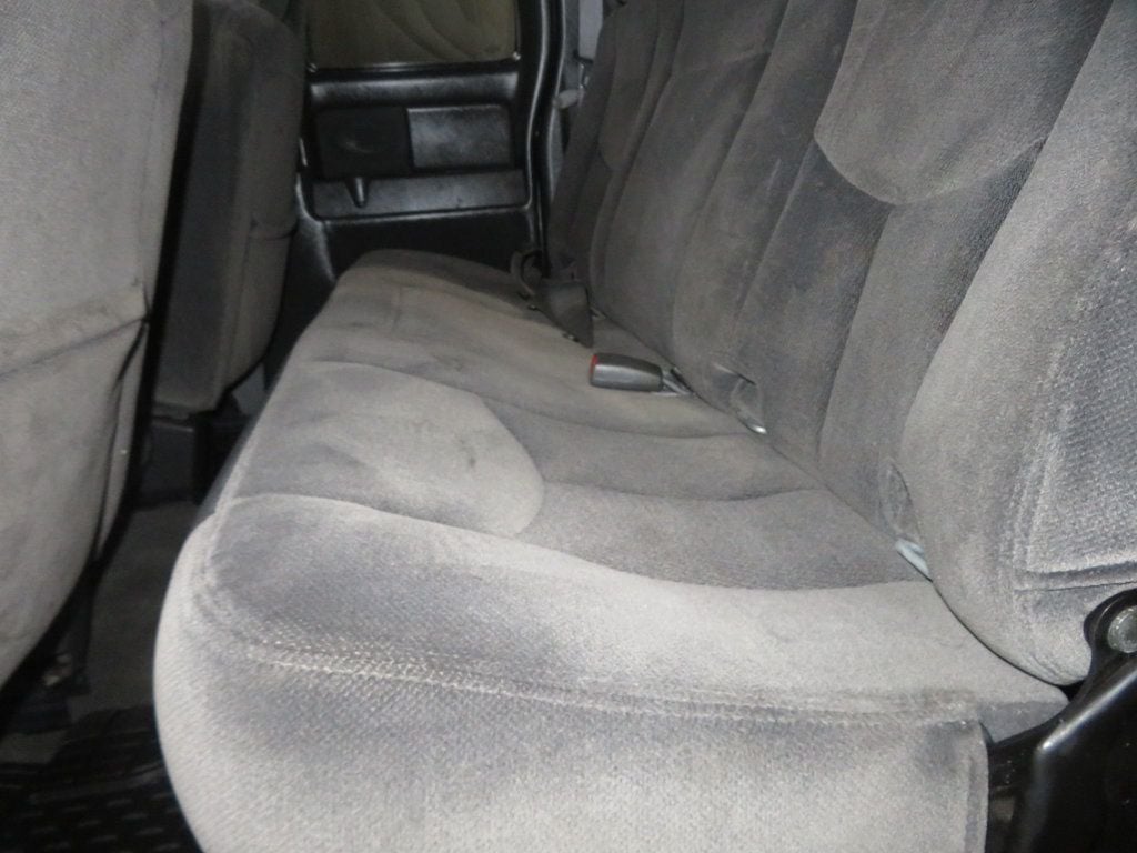 2005 GMC Sierra 2500HD EXTRA CLEAN 4X4 DURAMAX DIESEL EXTENDED CAB 3OWNER 4X4 - 22932730 - 25