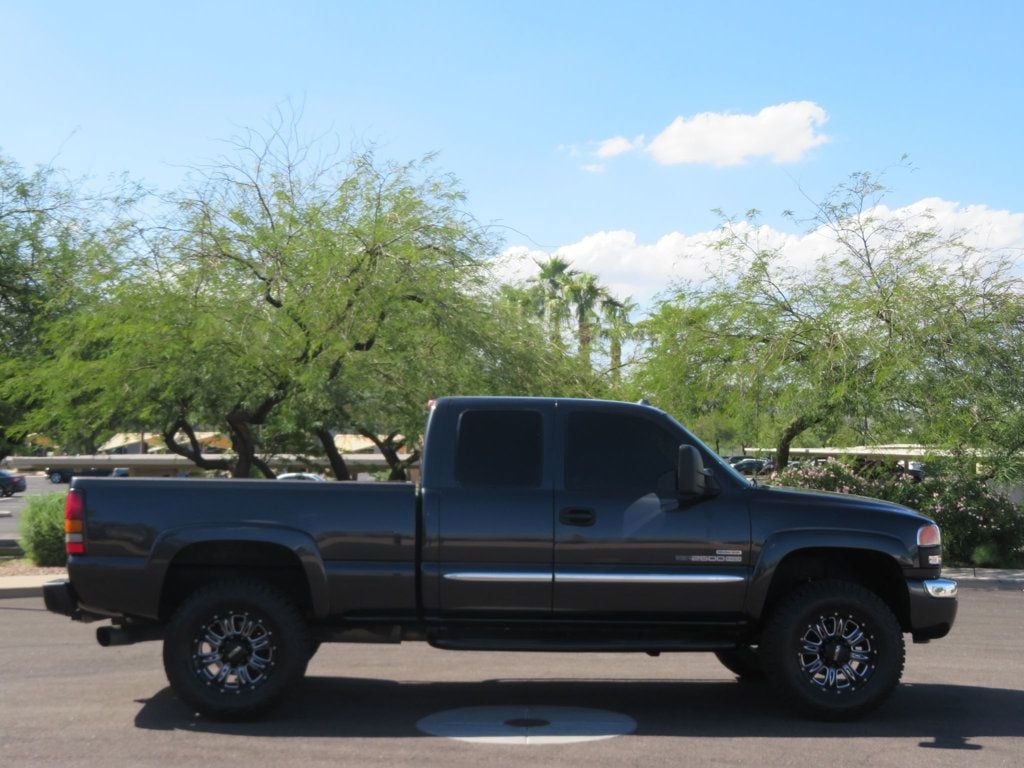2005 GMC Sierra 2500HD EXTRA CLEAN 4X4 DURAMAX DIESEL EXTENDED CAB 3OWNER 4X4 - 22932730 - 2