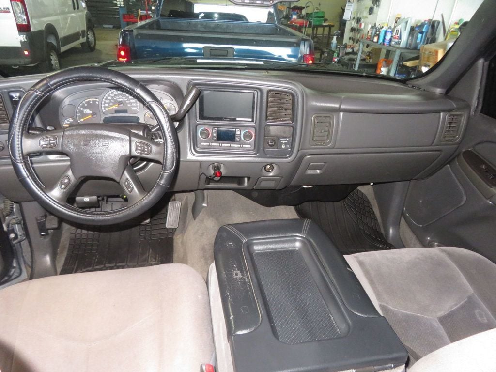 2005 GMC Sierra 2500HD EXTRA CLEAN 4X4 DURAMAX DIESEL EXTENDED CAB 3OWNER 4X4 - 22932730 - 38