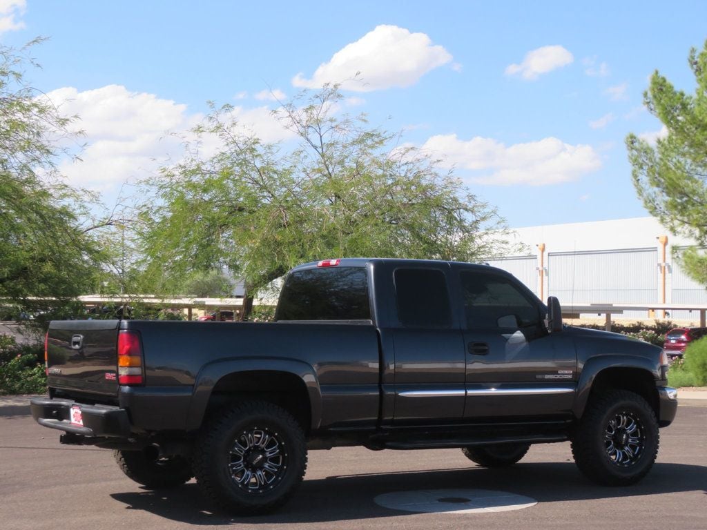 2005 GMC Sierra 2500HD EXTRA CLEAN 4X4 DURAMAX DIESEL EXTENDED CAB 3OWNER 4X4 - 22932730 - 5