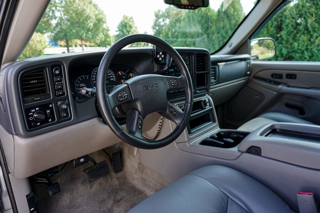 2005 Gmc Yukon XL 2500 SLT photo 10