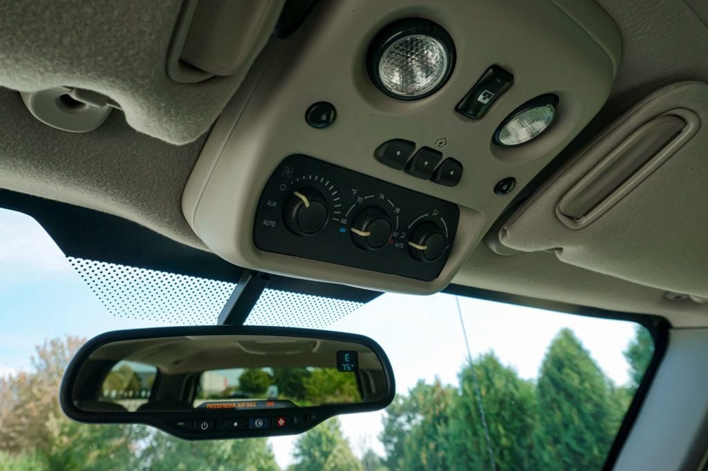 2005 Gmc Yukon XL 2500 SLT photo 22