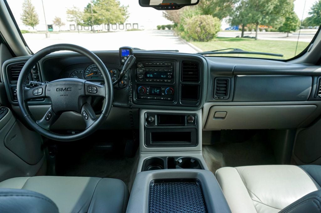 2005 Gmc Yukon XL 2500 SLT photo 29