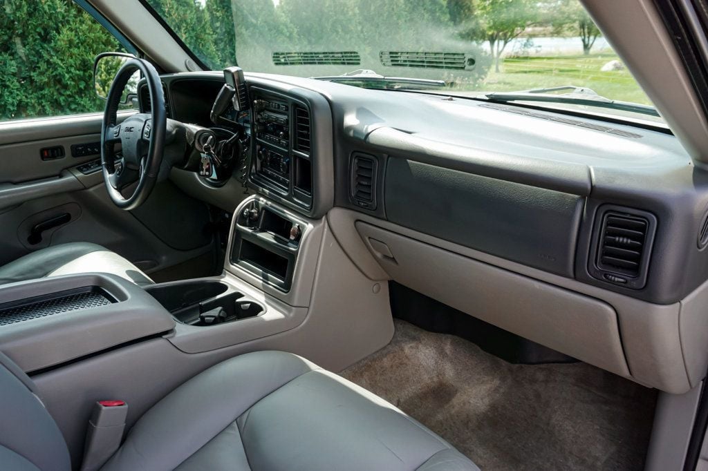 2005 Gmc Yukon XL 2500 SLT photo 37