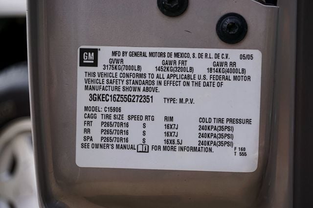 2005 GMC Yukon XL *Yukon XL SLT* *Leather Interior* *Moonroof* *Only 37k Miles* - 22990843 - 14