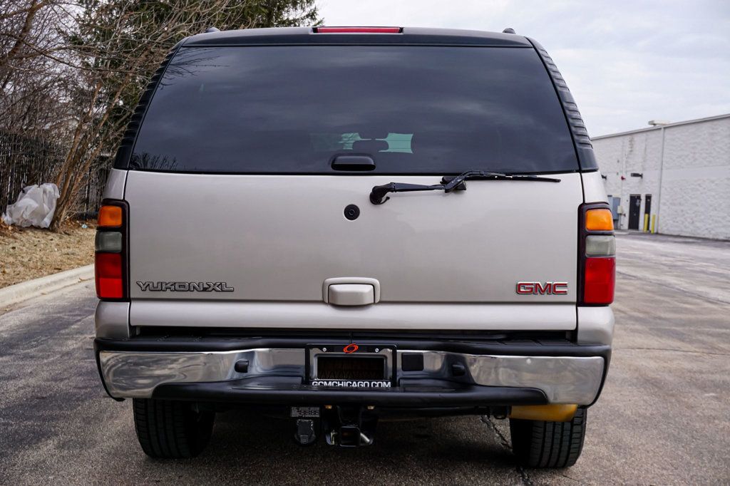 2005 GMC Yukon XL *Yukon XL SLT* *Leather Interior* *Moonroof* *Only 37k Miles* - 22990843 - 36
